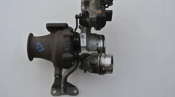 BMW 3 F30 F35 F31 Turbo 8514666 N47