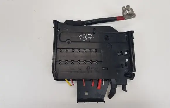 Ford C-MAX II Fuse module AV6T14A067BC