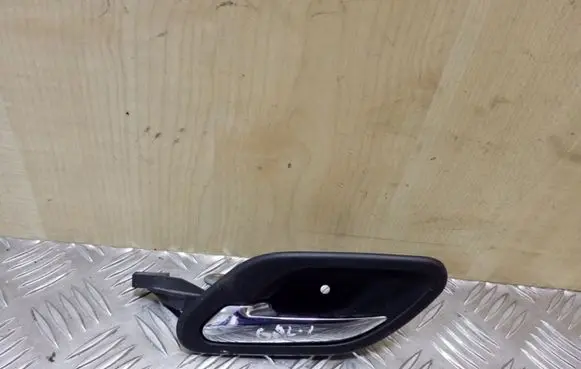 BMW 5 E39 Rear door interior handle 8226049