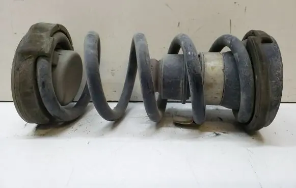 Chrysler Pacifica Rear coil spring P68231034AA