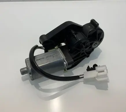 Mercedes-Benz C W204 Seat adjustment motor 0390203367