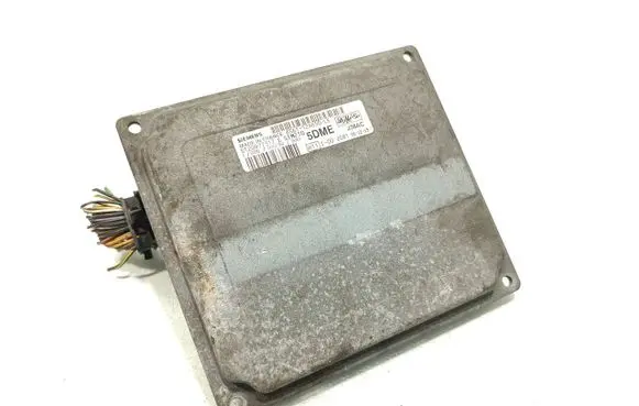 Ford Fiesta Engine control unit/module 6S61-12A650-LE 5DME S120977312E