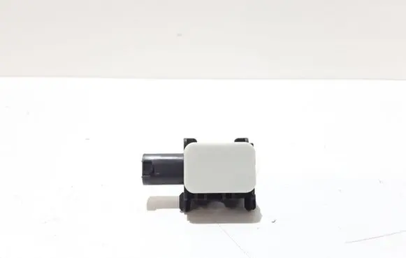 Mercedes-Benz ML W164 Airbag deployment crash/impact sensor 0038202826