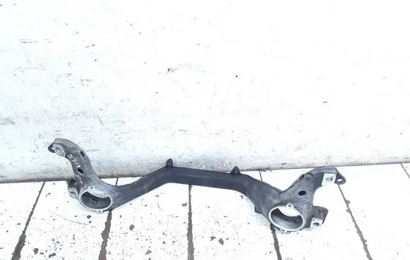 Porsche Cayenne (92A) Engine mounting bracket 7L0199207A