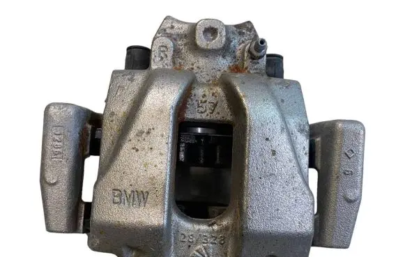 BMW X3 F25 Front brake caliper 6790922 34106790922