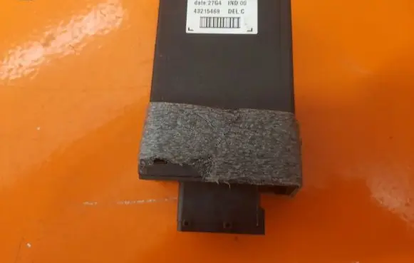 Peugeot 807 Fan control module 1400047280