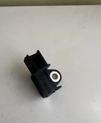 Citroen DS5 Airbag deployment crash/impact sensor 9802402080