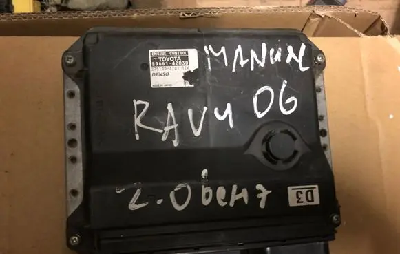 Toyota RAV 4 (XA30) Engine control unit/module 8966142D30 2751003791