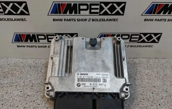 BMW 3 E90 E91 Engine control unit/module ECU DDE8518268