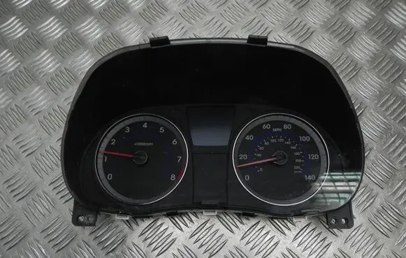 Hyundai Accent Speedometer (instrument cluster) 940211R500 B1270