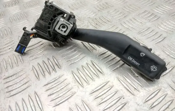Skoda Octavia Mk2 (1Z) Wiper control stalk 1K0953519C