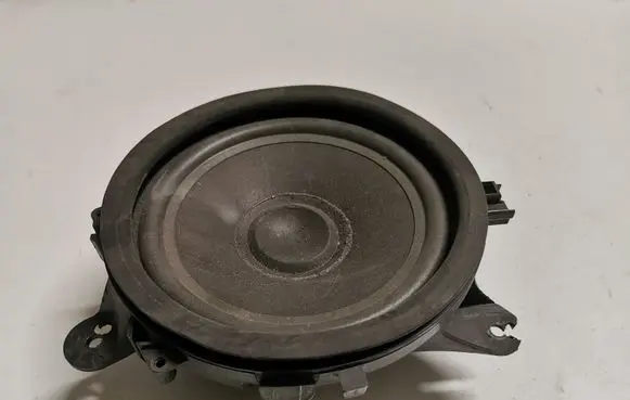 Volvo XC90 Front door speaker 30797139