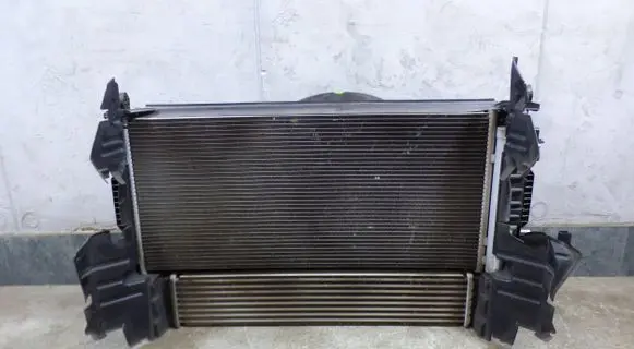 Opel Astra K Coolant radiator 13453906 427460812 0636B