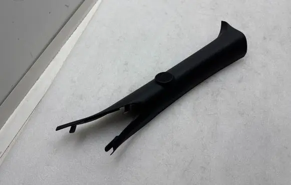 Ford Mustang VI (A) pillar trim FR3B6303512 6303512 FR3B6303512BHW