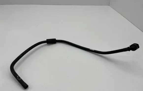 Coolant pipe/hose