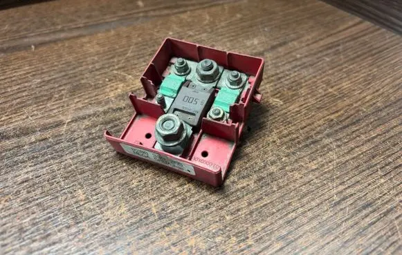 Renault Master II Battery control module 8200399265 030000101