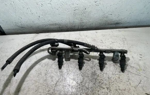 Audi A6 S6 C5 4B Fuel main line pipe 058133681