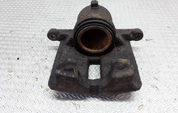 Nissan Primera Front brake caliper