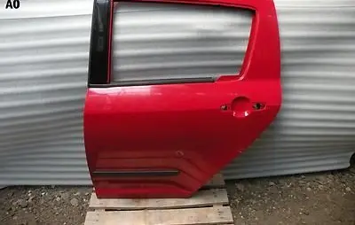 Suzuki Swift I Rear door 6800462J00