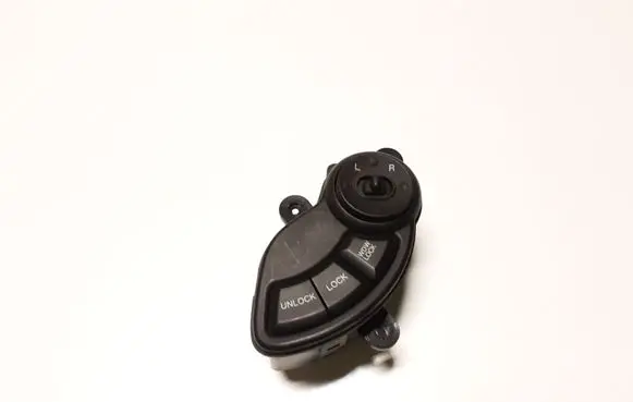 Hyundai Santa Fe A set of switches 9353026000 9353026020 9353026030
