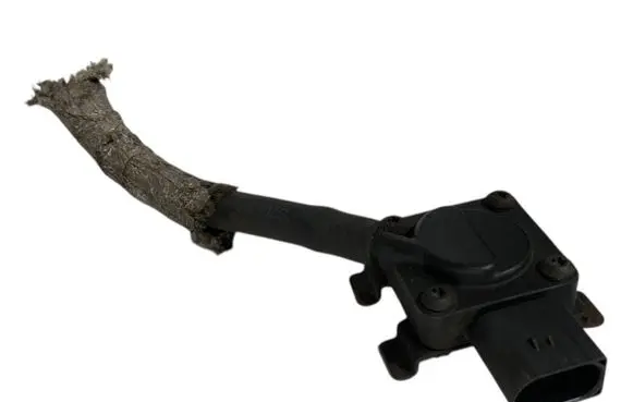 BMW 3 E90 E91 Exhaust gas pressure sensor 7789219 13627789219