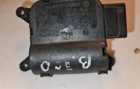 Volkswagen PASSAT B6 Air flap motor/actuator 0132801370 16120 3C0907511