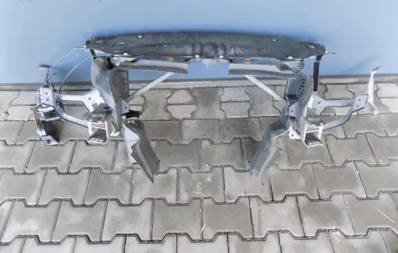 BMW 5 E60 E61 Front bumper support beam