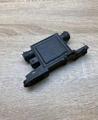 Audi A3 S3 8L Door control unit/module 4A0959981A