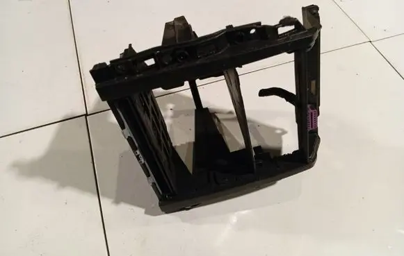 Volkswagen Golf IV Other exterior part 1J1858069