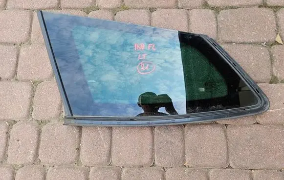 Opel Insignia B Sliding door window/glass 17TYS