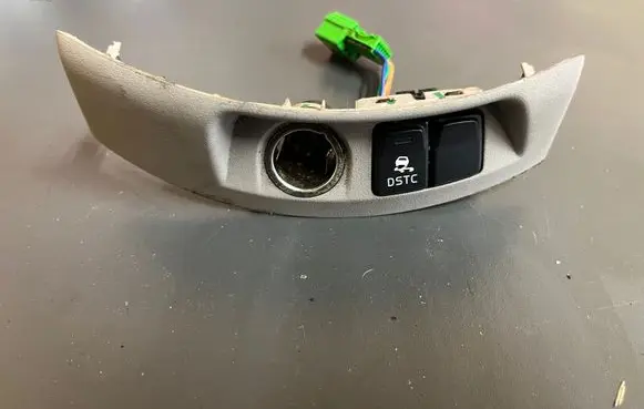 Volvo V50 Cigarette lighter 8686026