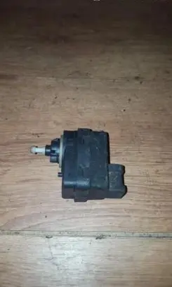 Renault Kangoo I Headlight level adjustment motor 