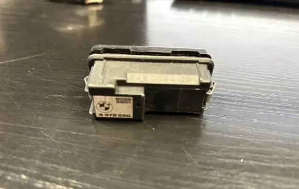 BMW X3 F25 Tailgate/boot open switch button 8375580