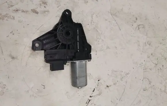 Mercedes-Benz GLE (W166 - C292) Rear door window regulator motor A2469063100