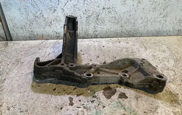 Volkswagen Caddy Front subframe 1K0199296F