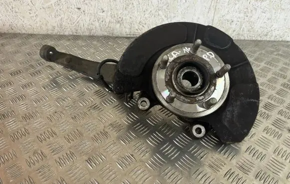 Jeep Grand Cherokee Front wheel hub spindle knuckle