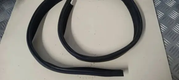 BMW 4 F32 F33 Engine compartment rubber 7239145