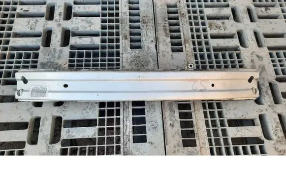 Chevrolet PT Cruiser Front bumper foam support bar
