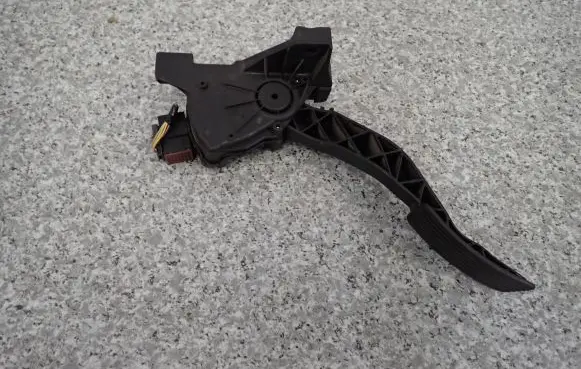 Mitsubishi Colt Pedal assembly 
