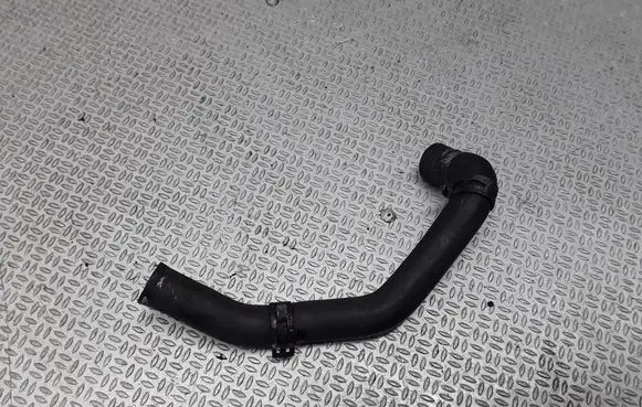 Volkswagen Touran I Engine coolant pipe/hose