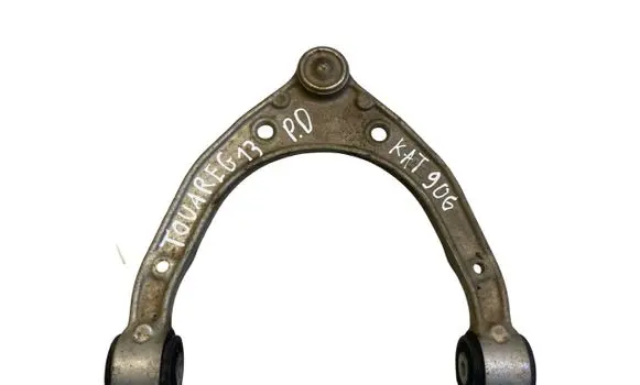 Volkswagen Touareg II Front control arm K195303