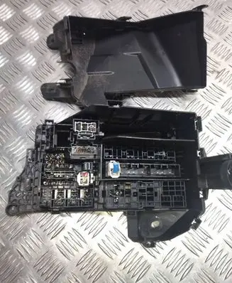 Lexus GS 300 350 430 450H Fuse box set 7154711830