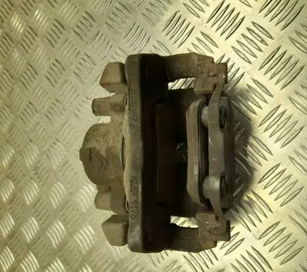 Peugeot 3008 II Front brake caliper 1178