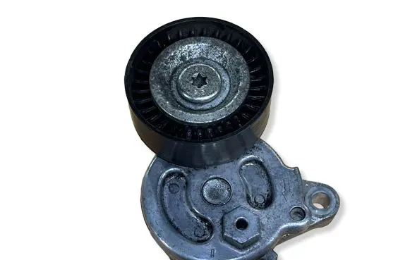 Subaru Ascent Generator/alternator belt tensioner 