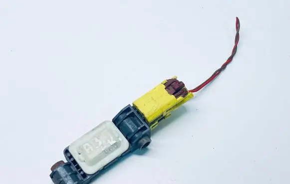 Audi A4 S4 B7 8E 8H Airbag deployment crash/impact sensor 8E0959651A