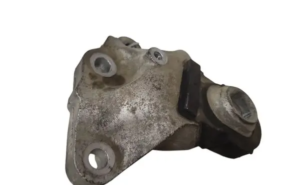 Volvo V60 Engine mounting bracket F7007021 F7007160