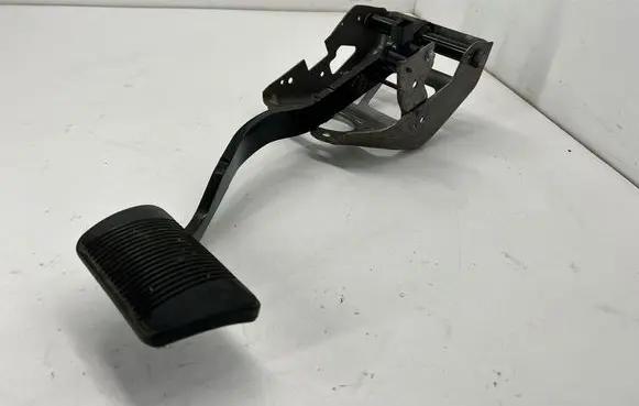 Dodge Charger Brake pedal 56038969AA 4779688AL