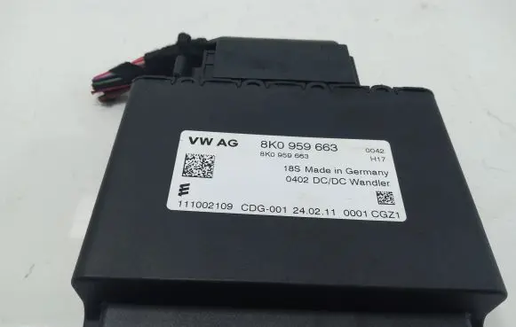 Audi A4 S4 B8 8K Power management control unit 8K0959663