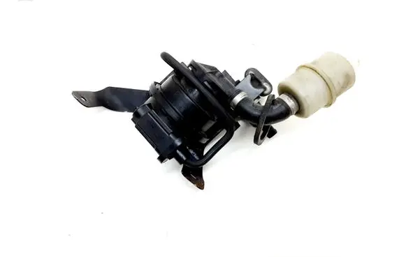 Audi A8 S8 D3 4E Fuel injection high pressure pump 4D0906271