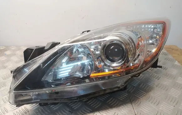 Mazda 3 II Headlight/headlamp BDG751040
